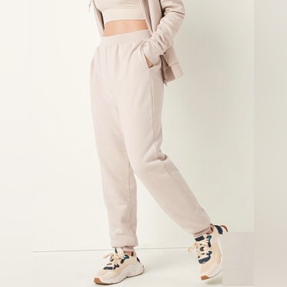 Victoria Secret PINK reversible Sherpa jogger xl - Picture 2 of 9